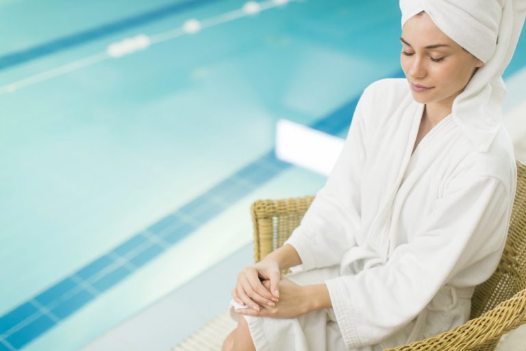Jak zregenerować organizm w spa a także wodnym kompleksie? Przewodnik dla osób szukających całkowitego relaksu